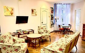 Tapki Hostel